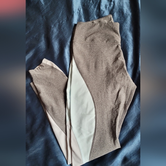 Nike Dri Fit leggings - Picture 4 of 5
